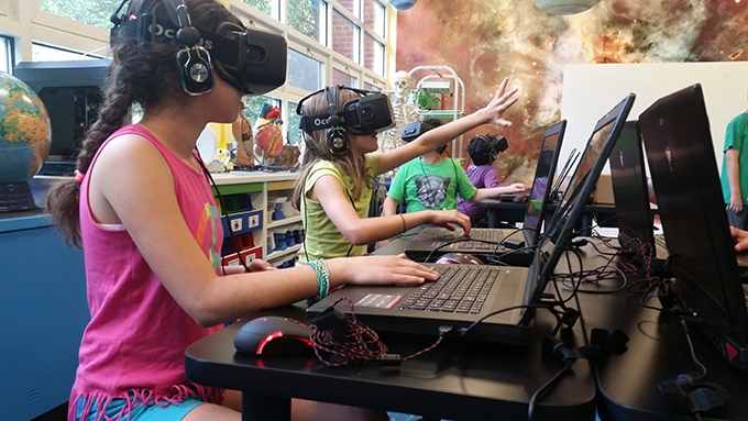 How virtual reality technology is changing the way students learn