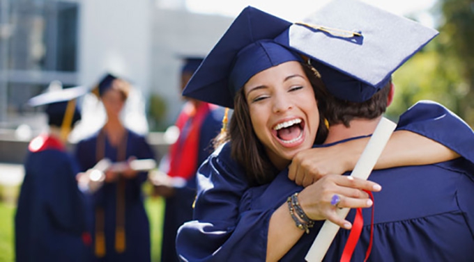 How to avoid getting financially hurt with College debt