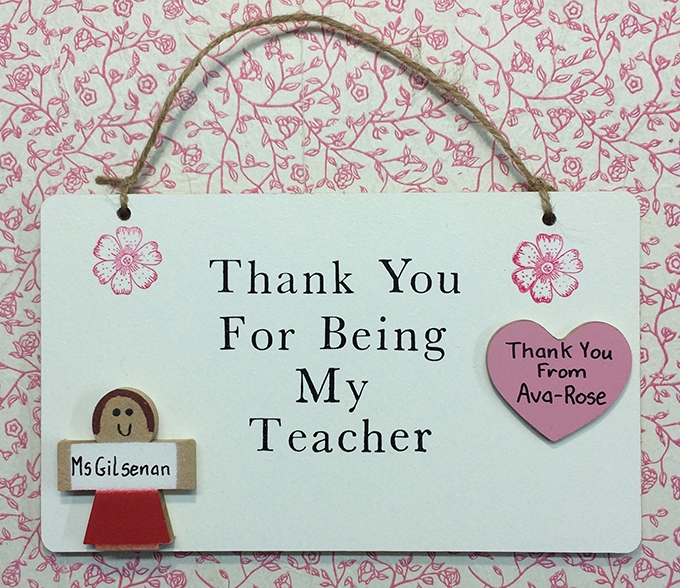 Reasons to give thank you plaques