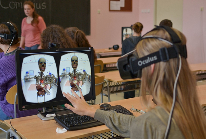 Walk inside a plant cell or glide over a coral reef: three ways virtual reality is revolutionising teaching