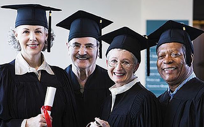 The university for seniors, key to active and healthy aging