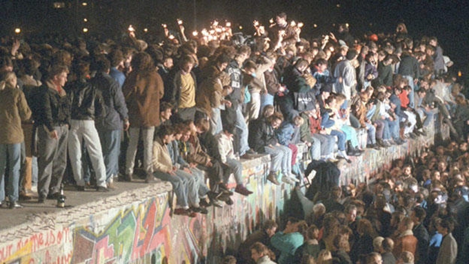What the fall of the Berlin Wall and German unification have meant for educational inequality