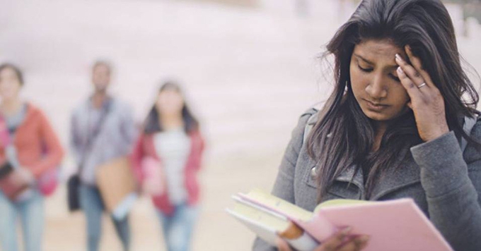 Student insecurity: an experience linked to age and family support