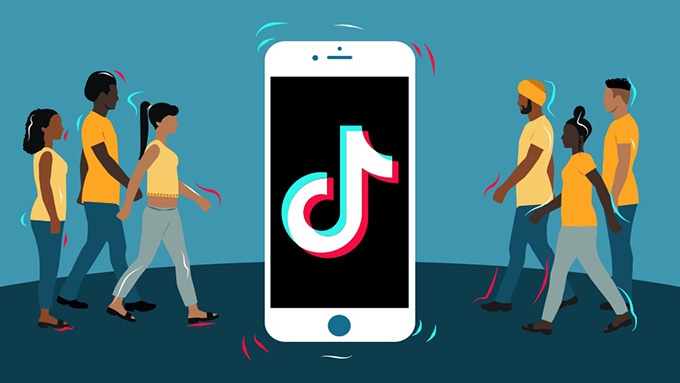 TikTok's challenges put families on alert: Should we block the platform?