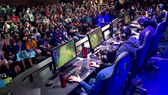 At colleges nationwide, esports teams dominated by men