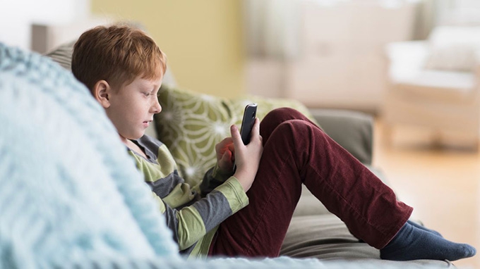 Social media, not gaming, tied to rising attention problems in teens, new study finds