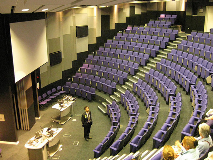 empty-lecture-theatre